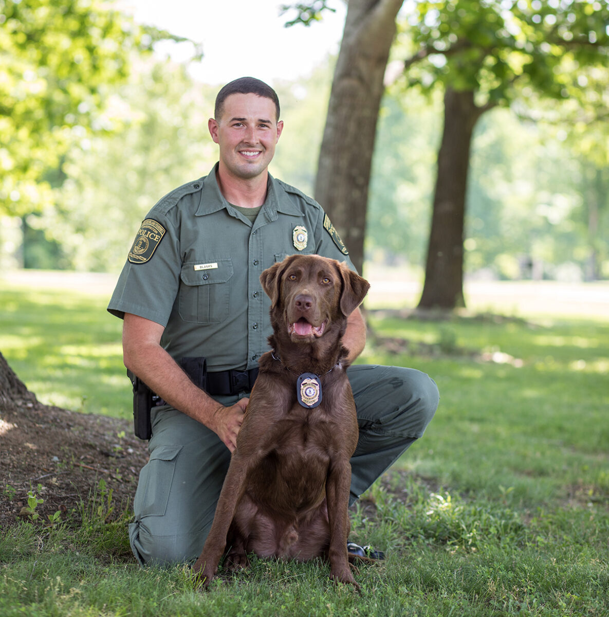 CPO Tyler Blanks et K9 Bruno