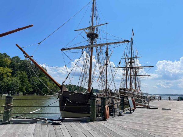 Une photo d'un voilier