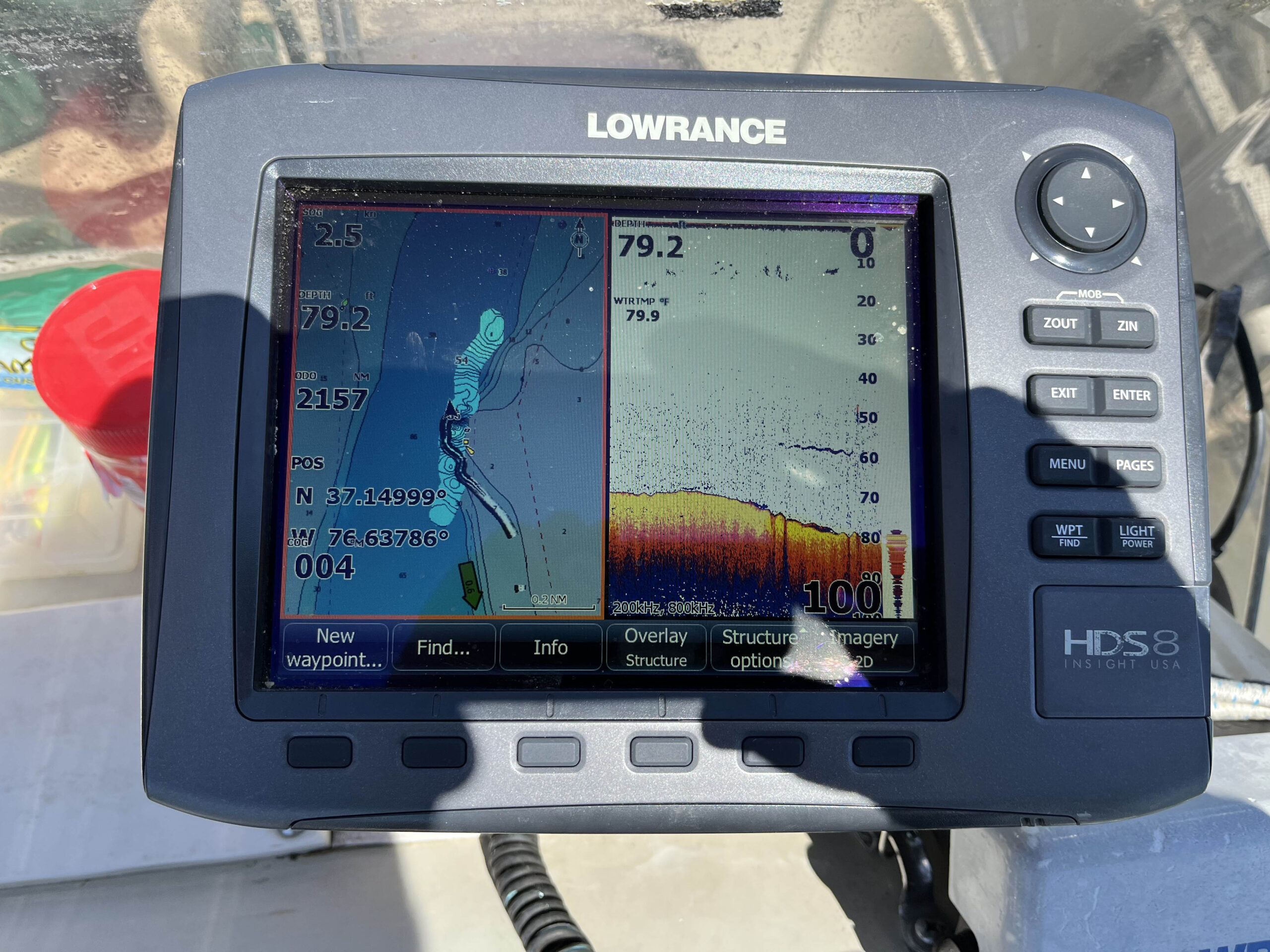 Image d'un radar montrant des poissons dans le plan d'eau