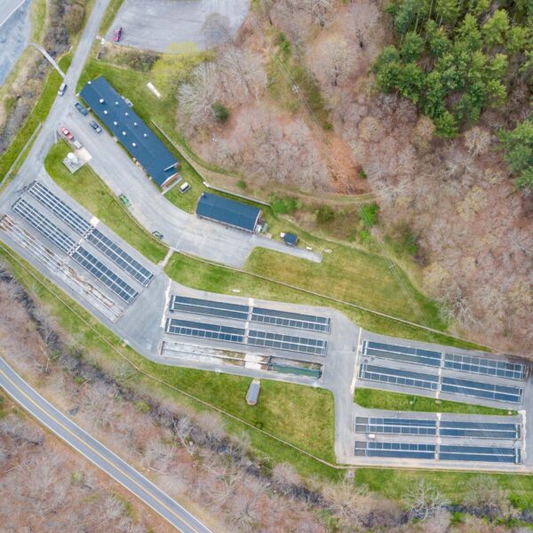 Vue aérienne de l'écloserie de Paint Bank